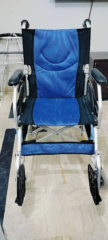 folding wheel chair 4