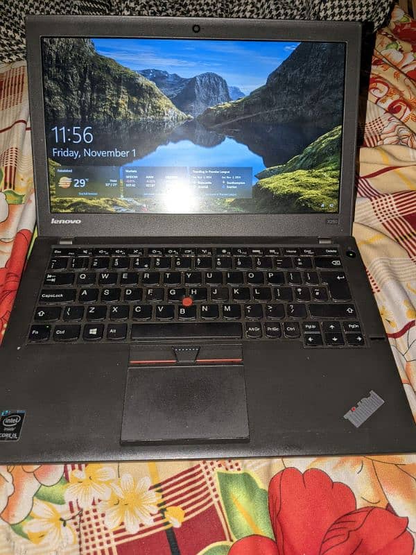 Lenovo 5th generation Laptop 1