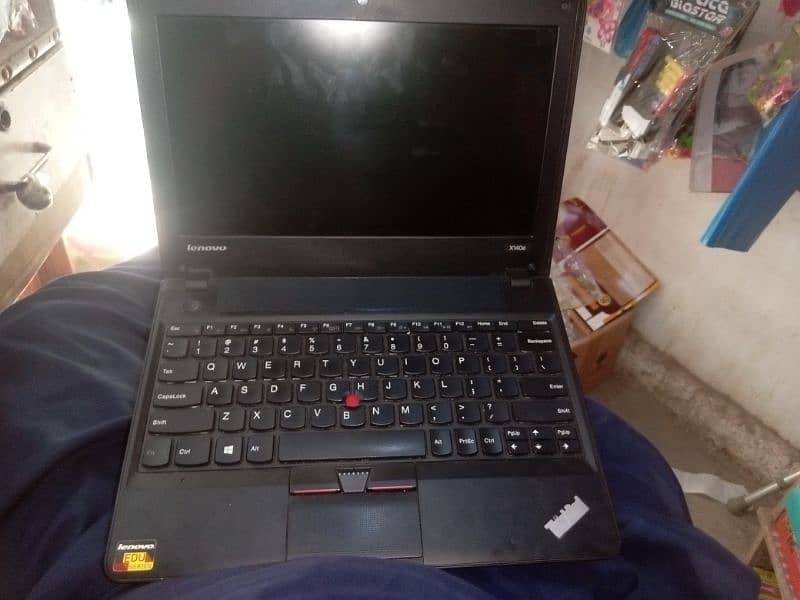 all okay laptop hai 4/232 main hai paso ki sykhat zaroat hai 1