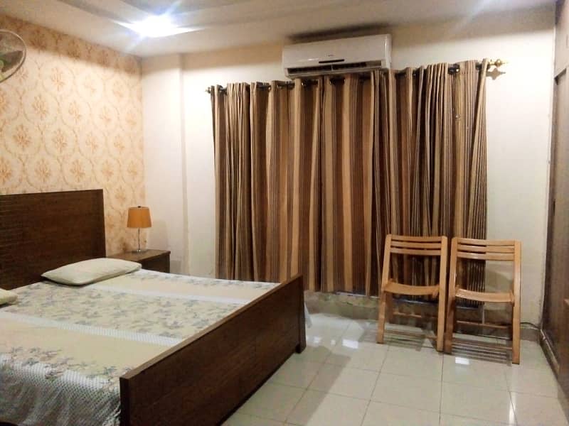 Phr day Short Time flats room available 1