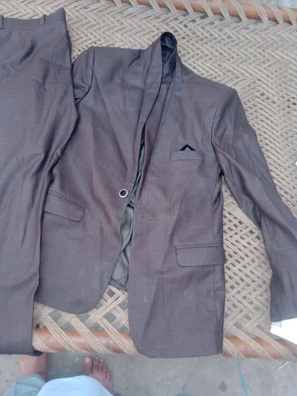 3 piece suit for sale 0