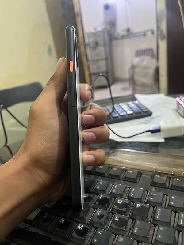 google pixel 4xl 64 gb 10/9.5 condition 1