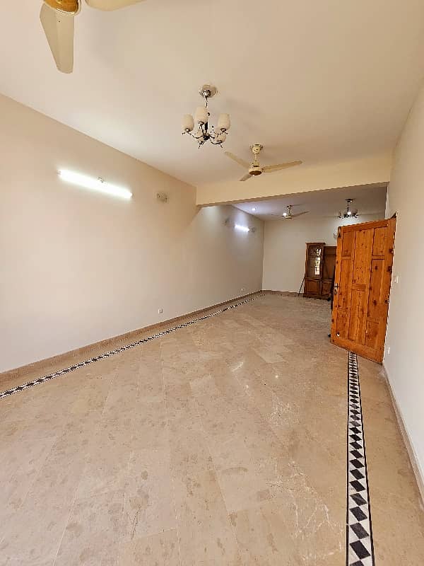 10 Marla Upper Portion All Facilities Available G-13/4 9