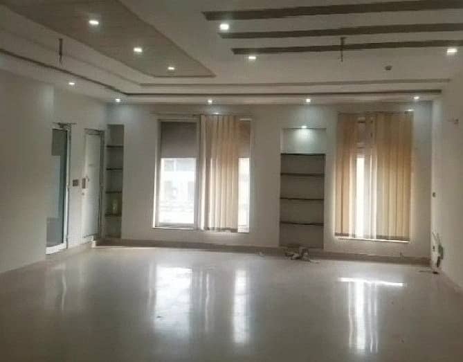 4 Marla 3rd Floor Office With Elevator For Rent In DHA Phase 5,Block CCA, Lahore. 3