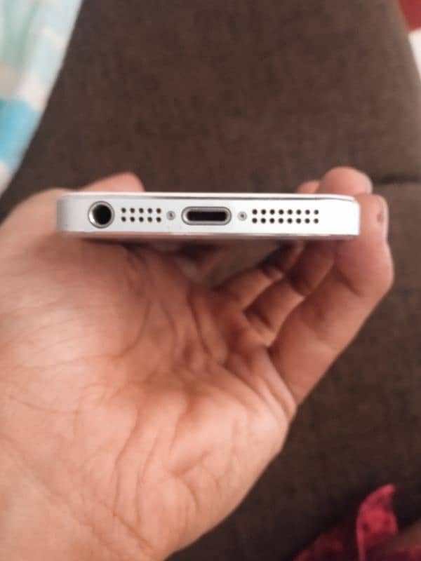 Iphone 5s For Sell Or Exchange 3