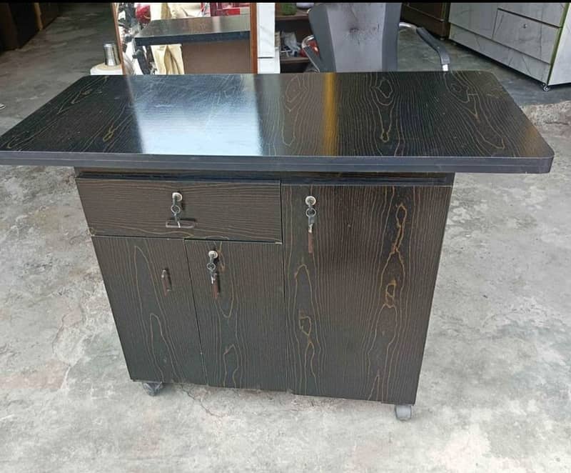 iron stand / iron table / cupboard / wardrobe / Cabinet 0