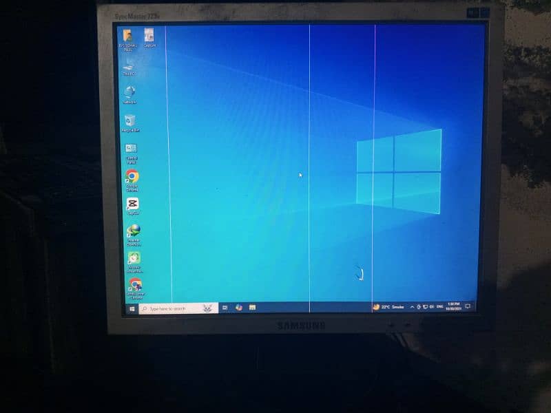 Samsung 17 inach LCD far sale urgent 4