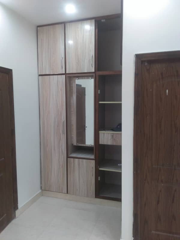 2.25 Marla House For Sell 3 Bad Attached Bath Tv Lounge Double Kitchen Till Flooring Wood Wark Good Location Main Approach 12