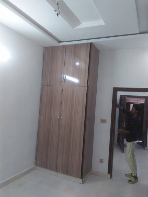 2.25 Marla House For Sell 3 Bad Attached Bath Tv Lounge Double Kitchen Till Flooring Wood Wark Good Location Main Approach 19