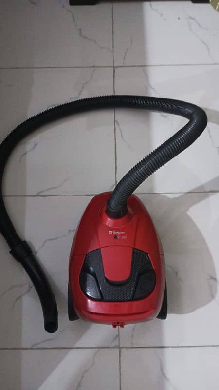 Dawlance Vacuum Cleaner 1