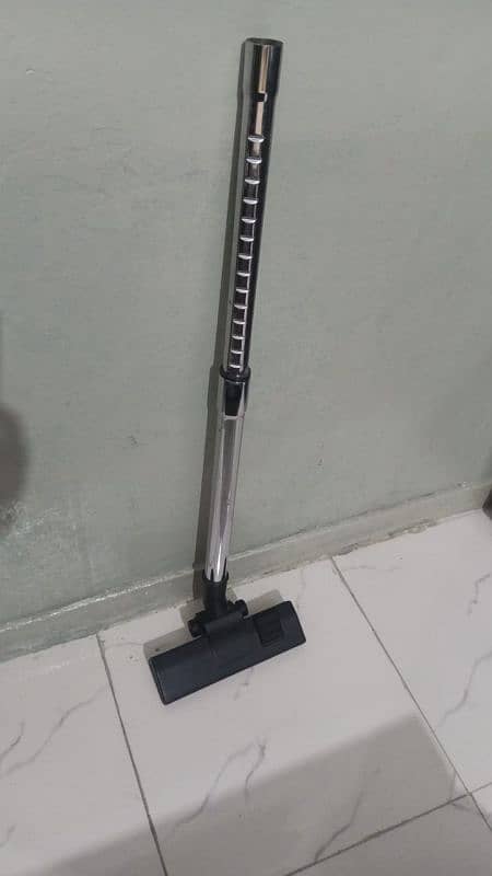 Dawlance Vacuum Cleaner 3