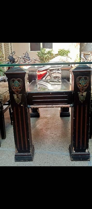 Solid Wood Dinning Table for sale along with 6 chairs 3