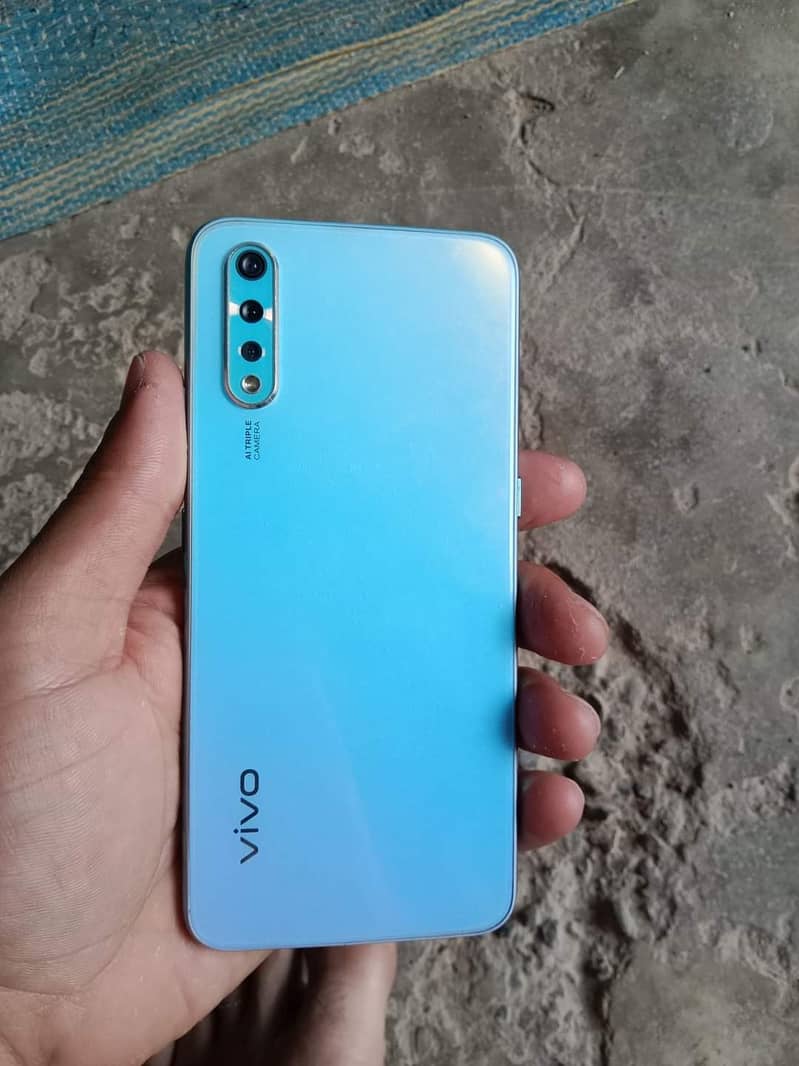 Vivo S1 4/128 6