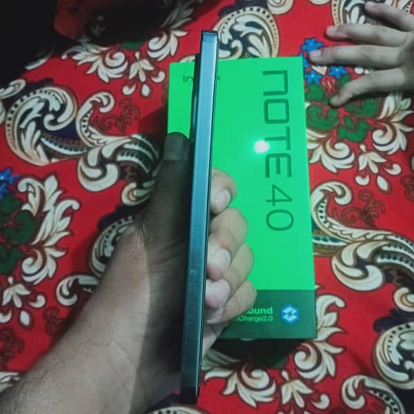 infinix Note 40 only box open 1