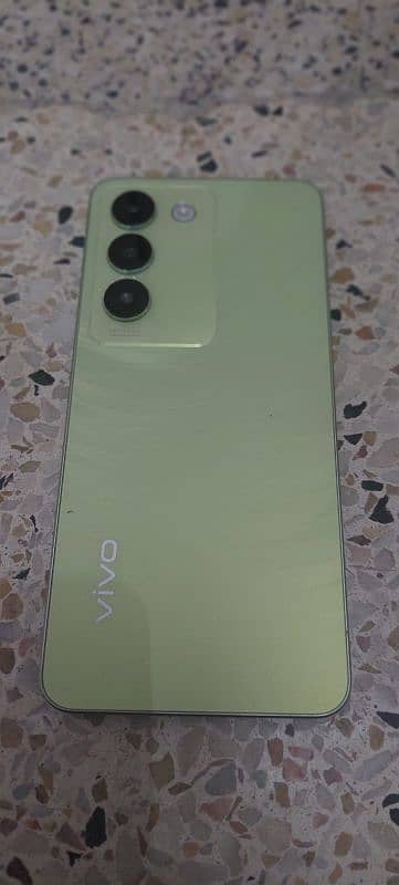 vivo y100 0