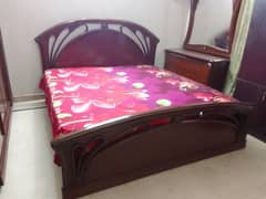 bed king with spring mattress wardrobe, dressing, divider