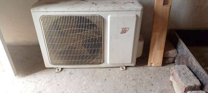 Gree AC outdoor unit 3