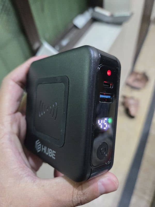 Hube 3-in-1 Charger plus power bank also known Beme Digital Nomad 1