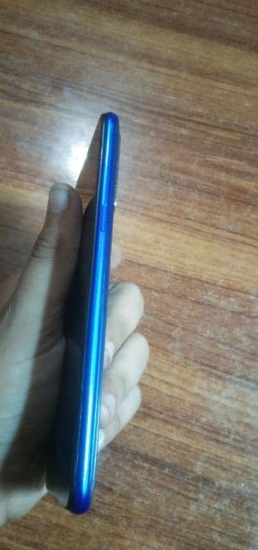 Realme 5 4