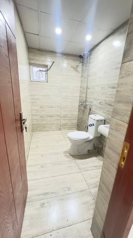 A Luxury Pent House For Sale On Best Rate, Capital Residencia 12