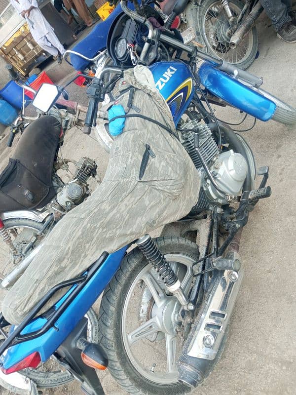 I m selling my bike 110 smoth sound 1