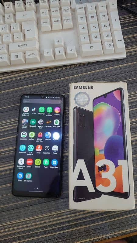 Samsung A31 10 by 10 condition 8