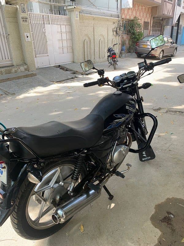 Suzuki GS150SE 1