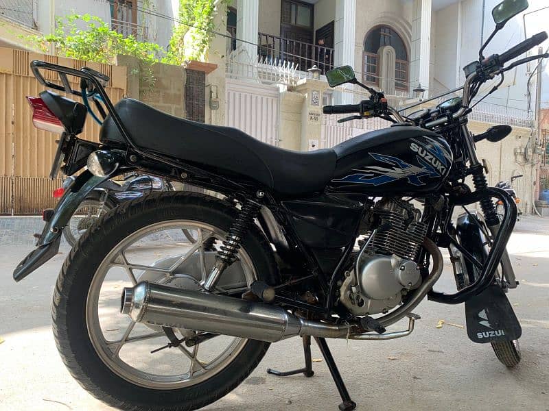 Suzuki GS150SE 2