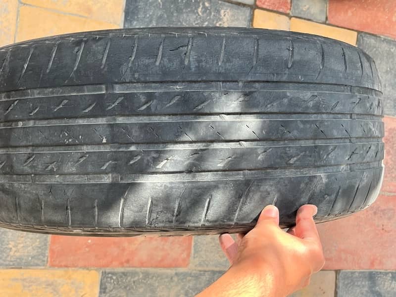 Tyres used Dunlop Bridgestone 2