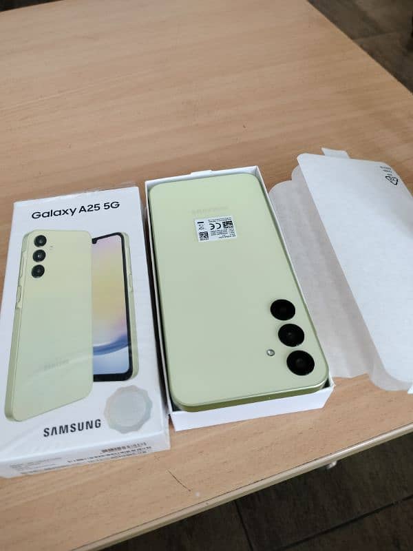 Samsung galaxy a25 8/256 just box opened not used bought tomorrow 3