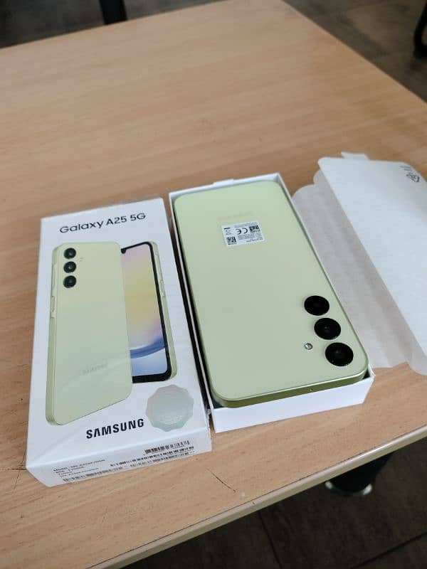 Samsung galaxy a25 8/256 just box opened not used bought tomorrow 4