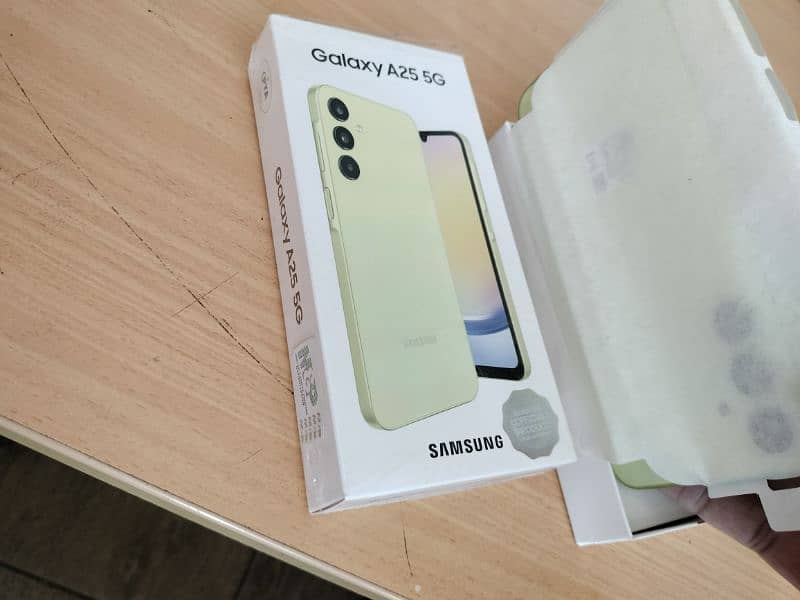 Samsung galaxy a25 8/256 just box opened not used bought tomorrow 5