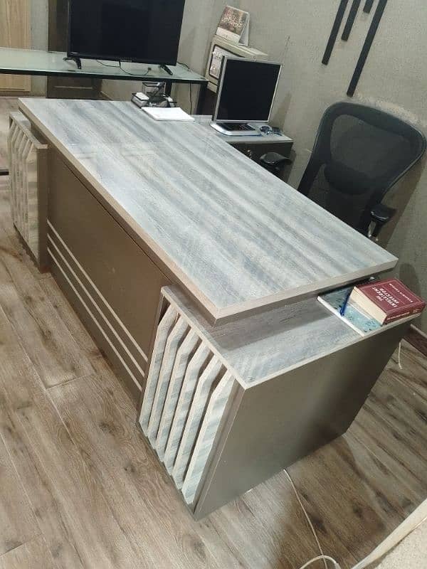 Executive Office table brand new 3