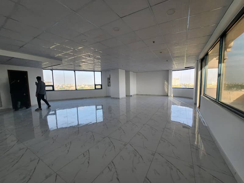 1400 Square Feet Brand New Office For Rent Prime Location Of Gulberg 3