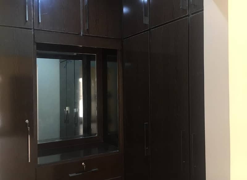 01 KANAL DESIGNER LUXURY UPPER PORTION AVAILABLE FOR RENT 12