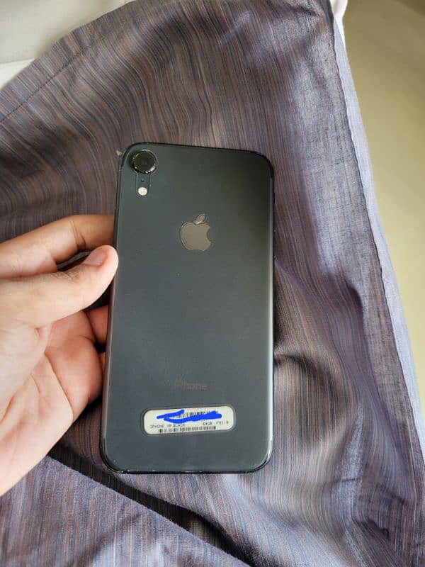 IPHONE XR NON PTA 4