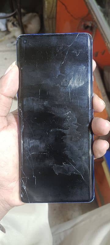 one plus 8 pro Sirf panal dalna hai baki ok hai panal damag hai 0