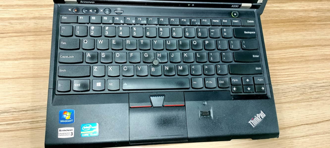 Lenovo Thinkpad x230 - 8gb RAM with 256gb SSD 3