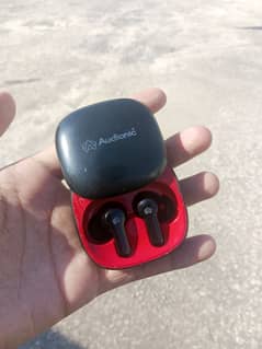 AUDIOINIC 550 AIRBUDS GOOD CONDITION