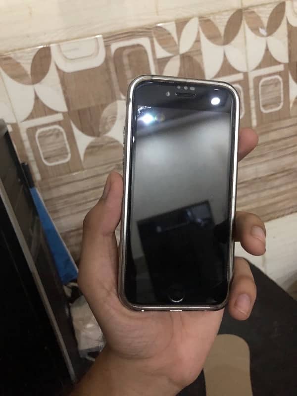 Iphone 6 64GB Pta Approved Glass break Only 12