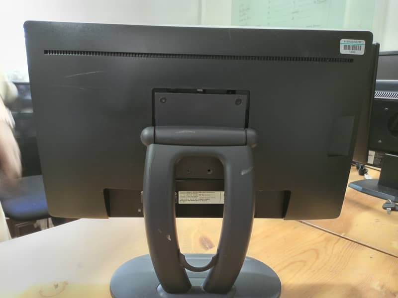 LCD Monitors 22" wide (HDMI,DVI&VGA) Fresh Import 10