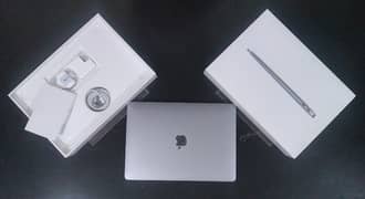 Macbook Air M1, (8/256) Just 12 Cycles