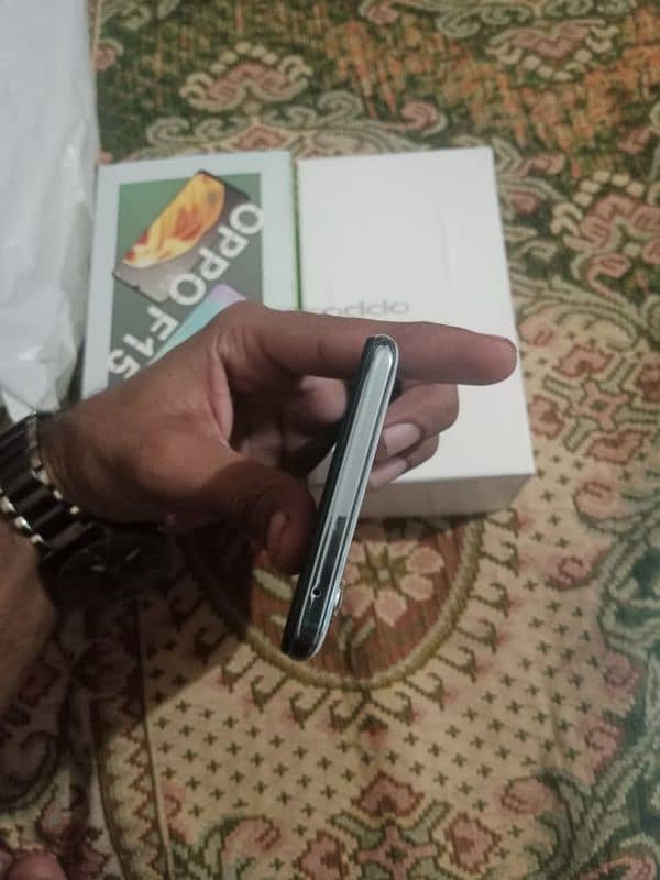 oppo f15 condition 10/10 with box 3