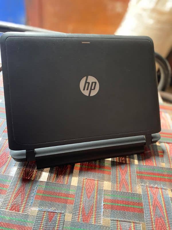 Hp laptop core i3 6th generation Ram Rom 8/120 touch support 1