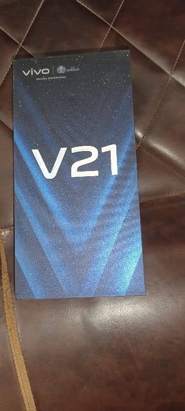 vivo v21 8+128 complete box charger henfree 6