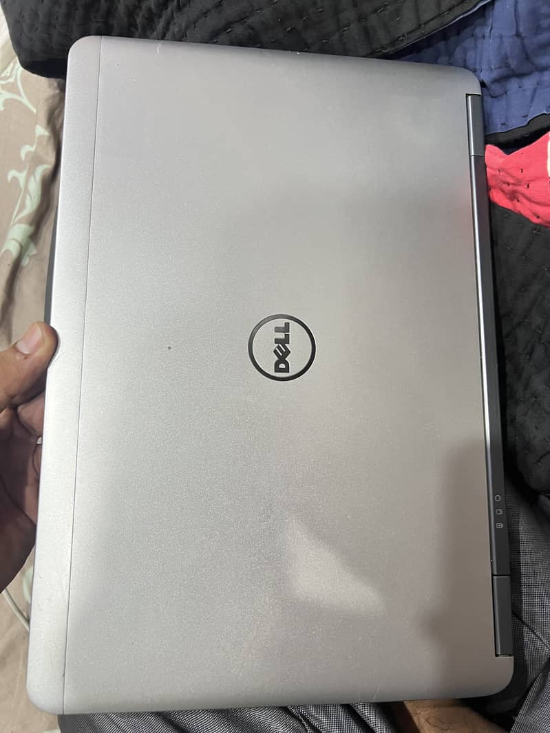 Dell Laptop 4th Generation 7