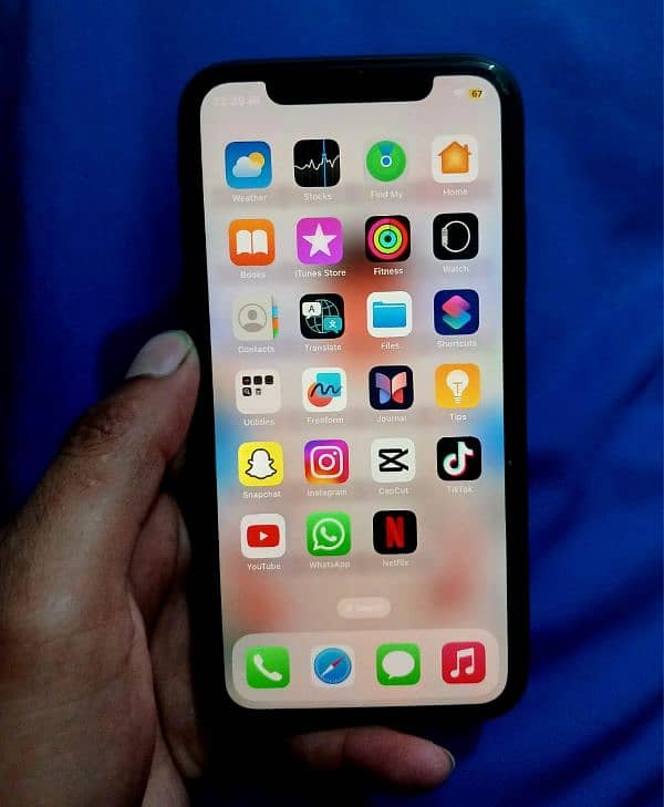 IPhone 11 (64gb) 0