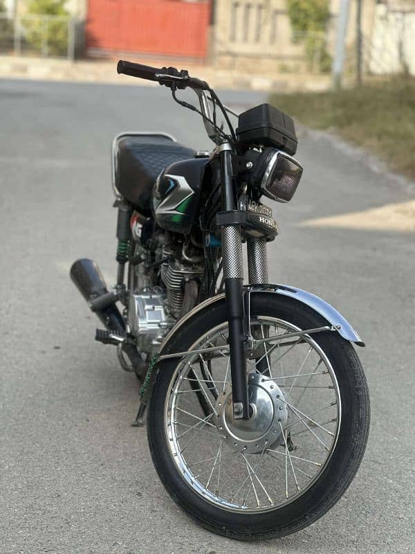 Honda 125 (original tanky tapy available) 2