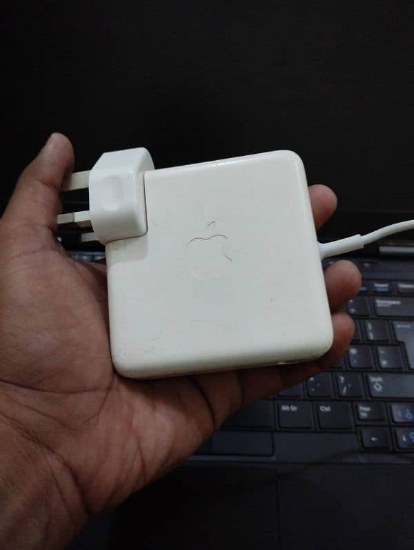 Macbook original charger 3