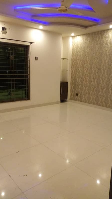 10 MARLA TILE UPPER PORTION FOR RENT IN JOHAR TOWN LAHORE 1